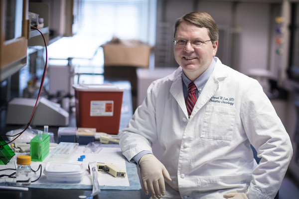 Daniel "Trey" Lee, MD, in his lab